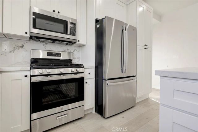 7408 Radford Ave, North Hollywood, CA 91605
