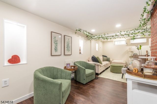 77 1St Ave, Little Falls Twp., NJ 07424