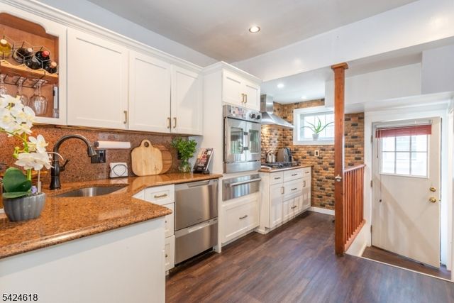 77 1St Ave, Little Falls Twp., NJ 07424