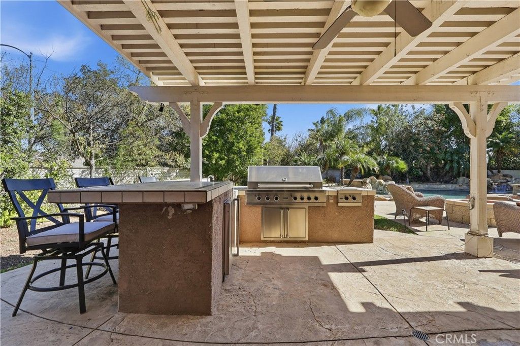 Image 31 of property listing at 9734 Kentland, Chatsworth, CA 91311