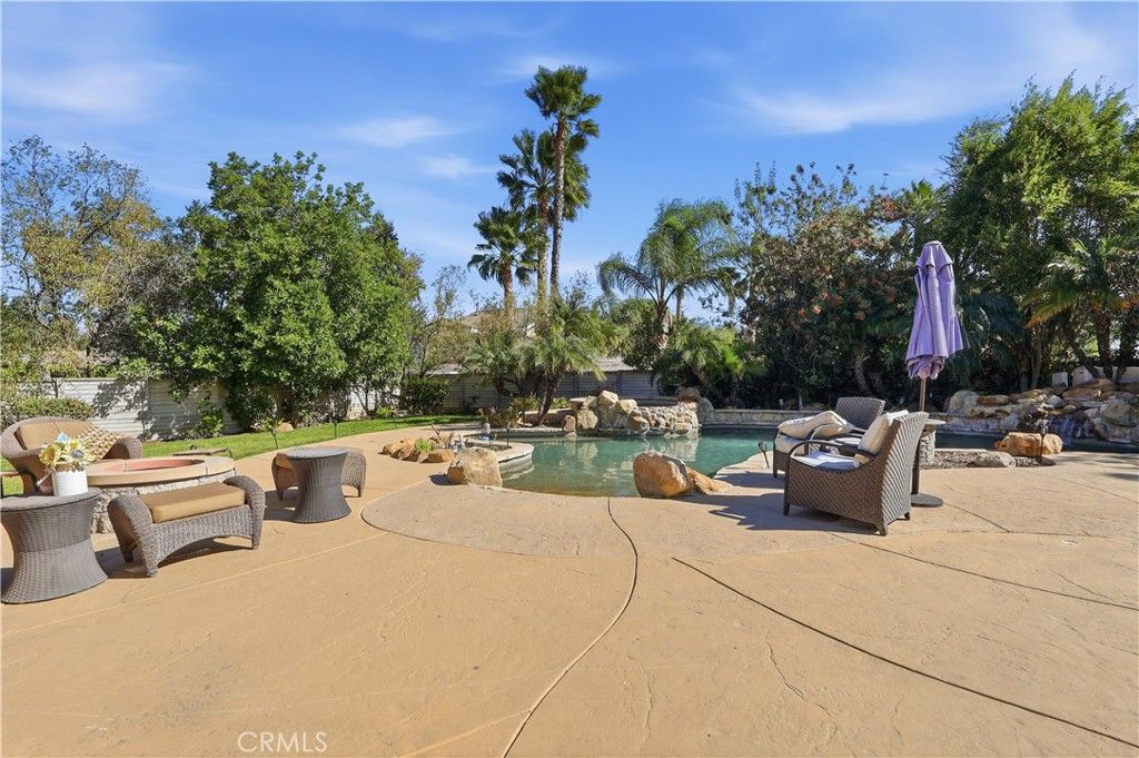 Image 35 of property listing at 9734 Kentland, Chatsworth, CA 91311