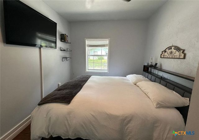 509 Reiley Road, Seguin, TX 78155