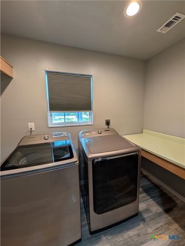 509 Reiley Road, Seguin, TX 78155