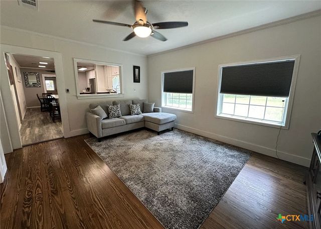509 Reiley Road, Seguin, TX 78155