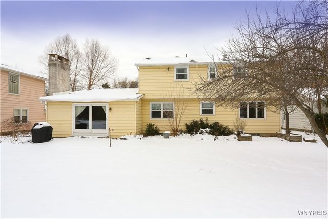 26 Carriage Hill East East, Amherst, NY 14221