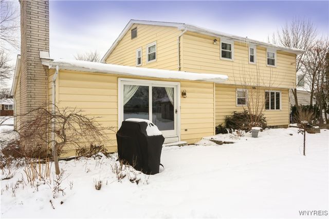 26 Carriage Hill East East, Amherst, NY 14221