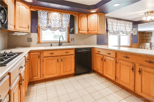 26 Carriage Hill East East, Amherst, NY 14221