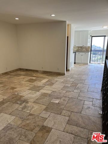 29239 Heathercliff Road 3, Malibu, CA 90265
