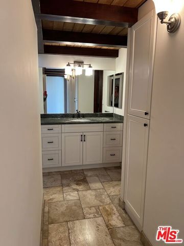 29239 Heathercliff Road 3, Malibu, CA 90265
