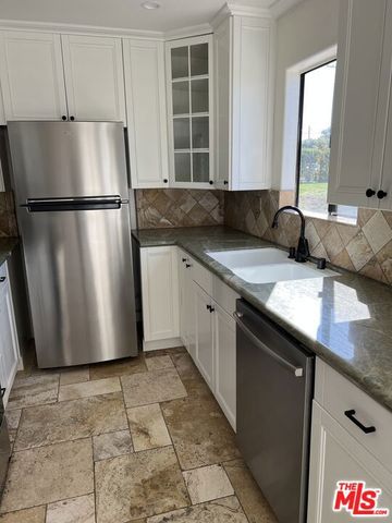 29239 Heathercliff Road 3, Malibu, CA 90265