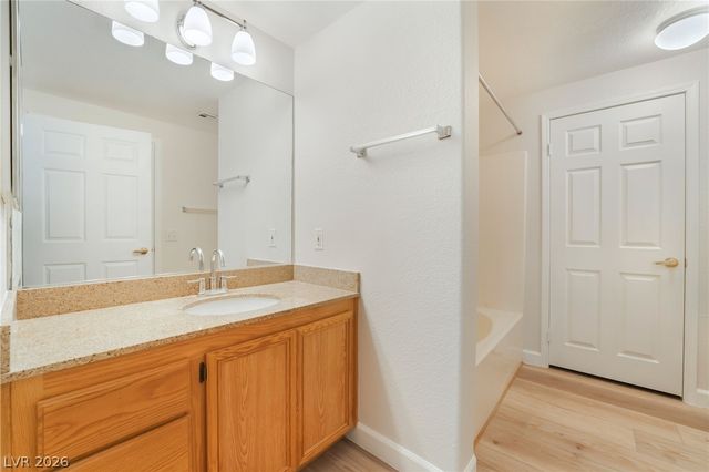 9975 Peace Way 2088, Las Vegas, NV 89147