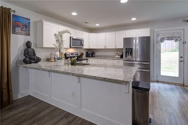 2445 Fleetwood Drive, Cumming, GA 30041