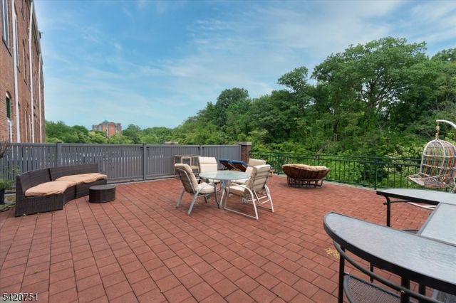 240 Main St Unit 105 105, Little Falls Twp., NJ 07424