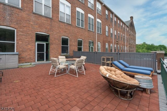 240 Main St Unit 105 105, Little Falls Twp., NJ 07424