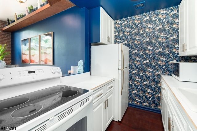 240 Main St Unit 105 105, Little Falls Twp., NJ 07424