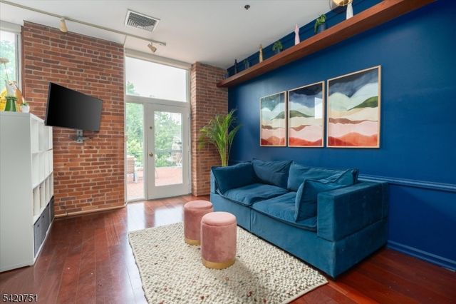 240 Main St Unit 105 105, Little Falls Twp., NJ 07424