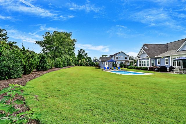 107 Crystal Moon Way, Hampstead, NC 28443
