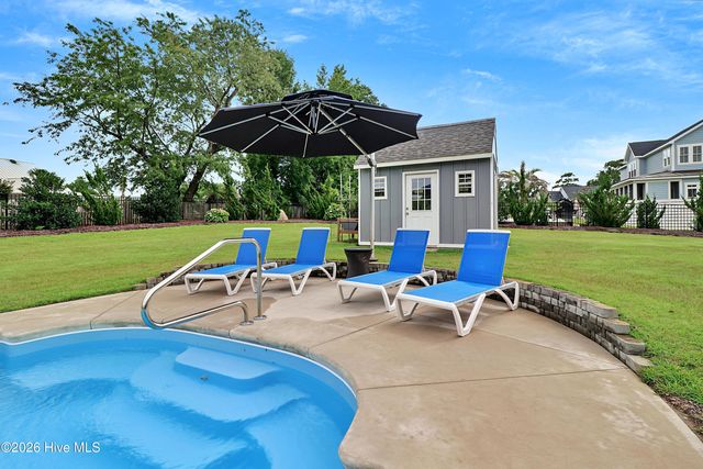 107 Crystal Moon Way, Hampstead, NC 28443