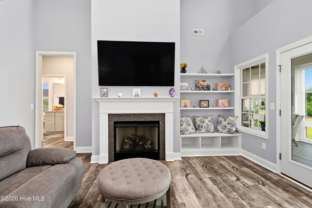 107 Crystal Moon Way, Hampstead, NC 28443