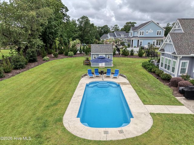 107 Crystal Moon Way, Hampstead, NC 28443