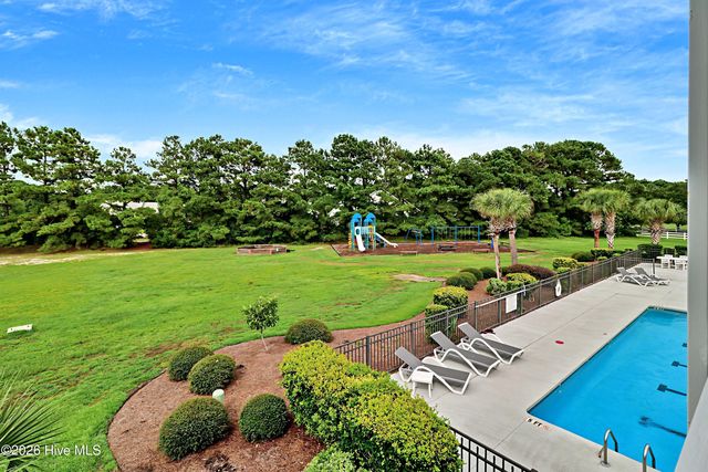 107 Crystal Moon Way, Hampstead, NC 28443