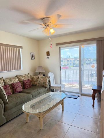 276 Saxony F, Delray Beach, FL 33446