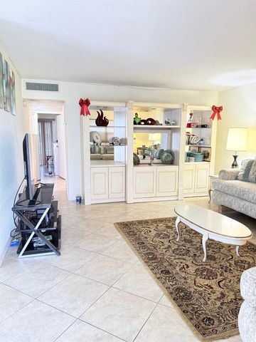 276 Saxony F, Delray Beach, FL 33446