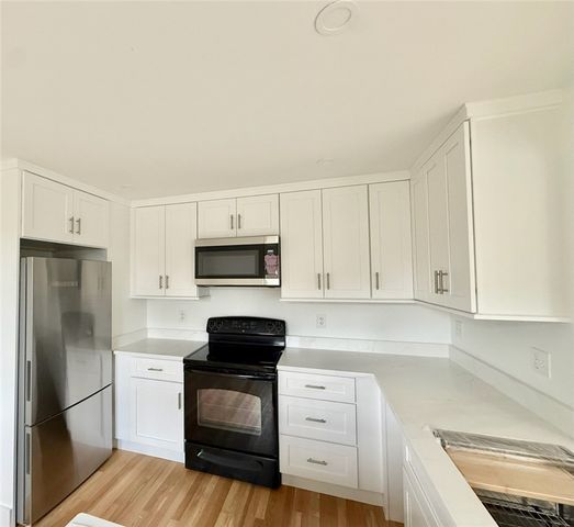 29 Reardon Drive, Middletown, RI 02842