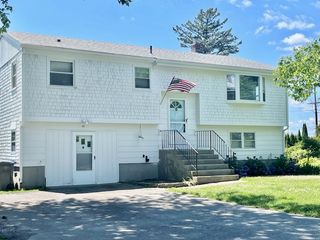 29 Reardon Drive, Middletown, RI 02842