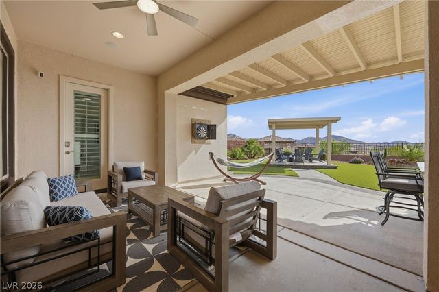 2913 Grande Arch Street, Henderson, NV 89044