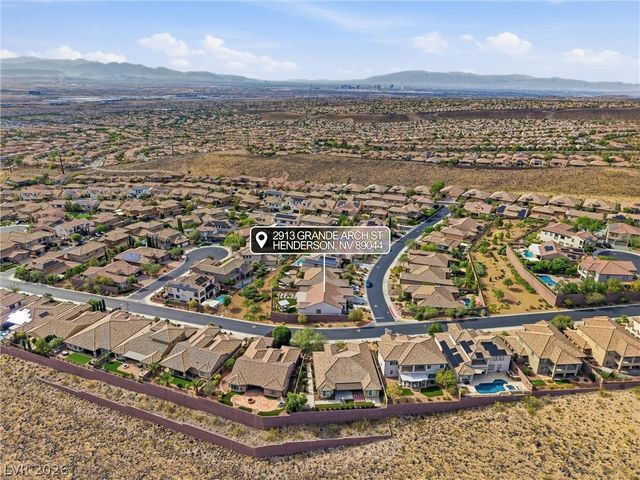 2913 Grande Arch Street, Henderson, NV 89044