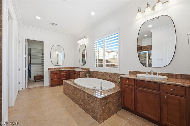 2913 Grande Arch Street, Henderson, NV 89044