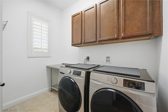 2913 Grande Arch Street, Henderson, NV 89044