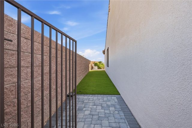 2913 Grande Arch Street, Henderson, NV 89044