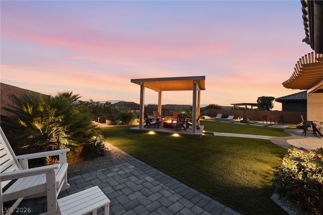 2913 Grande Arch Street, Henderson, NV 89044