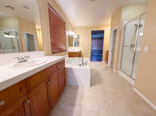 2954 Rangpur, Escondido, CA 92027