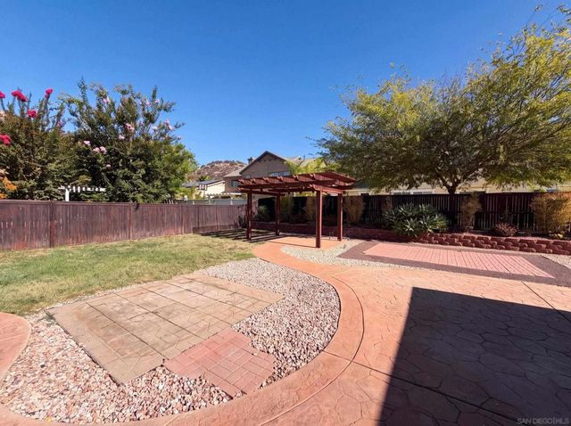 2954 Rangpur, Escondido, CA 92027