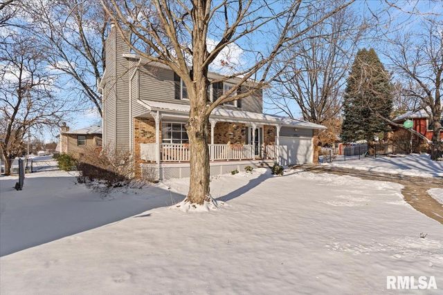 4334 Augusta Court, Bettendorf, IA 52722