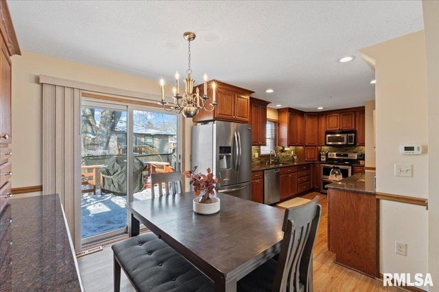 4334 Augusta Court, Bettendorf, IA 52722