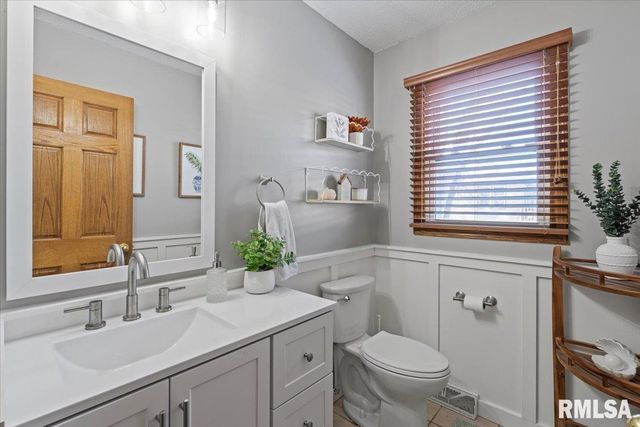 4334 Augusta Court, Bettendorf, IA 52722