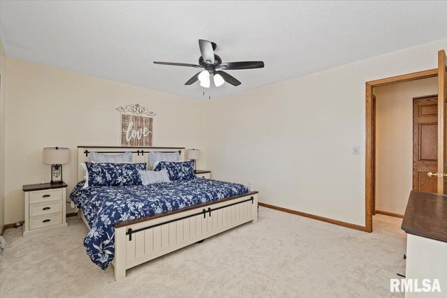 4334 Augusta Court, Bettendorf, IA 52722