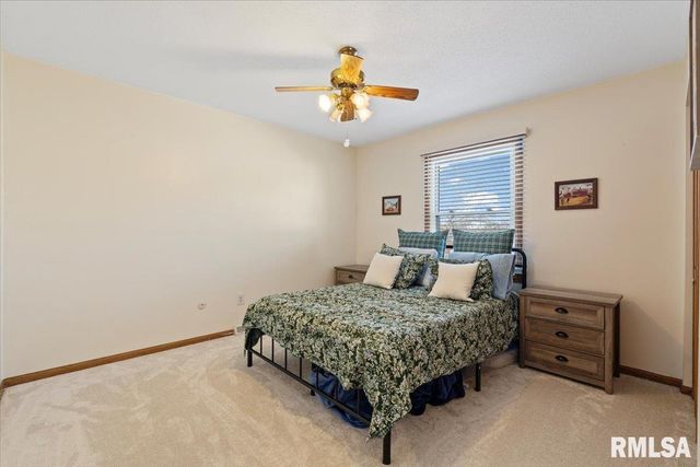 4334 Augusta Court, Bettendorf, IA 52722