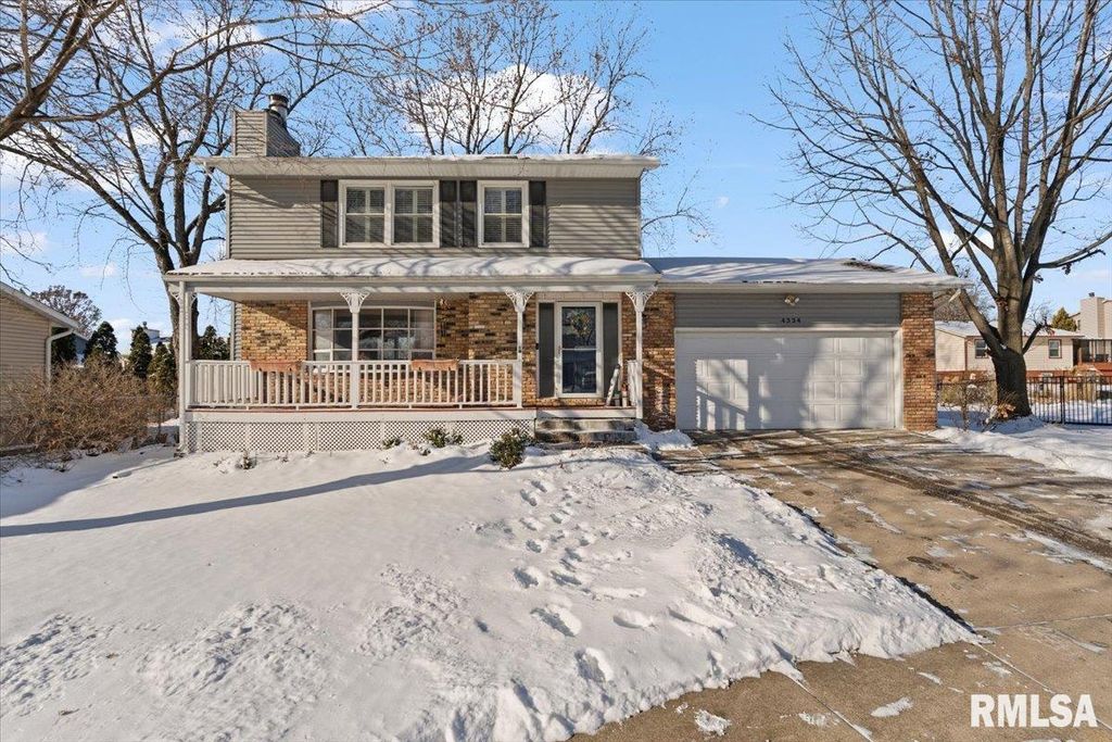 4334 Augusta Court, Bettendorf, IA 52722