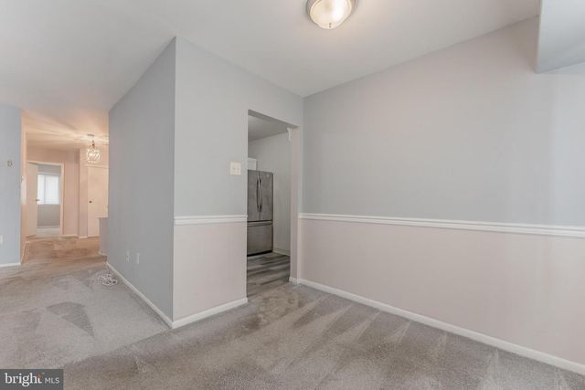 1602 MEADOWVIEW LN, Mont Clare, PA 19453