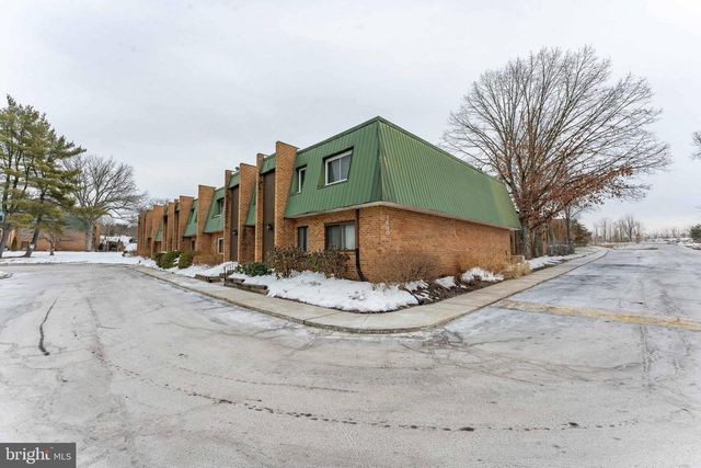 1602 MEADOWVIEW LN, Mont Clare, PA 19453