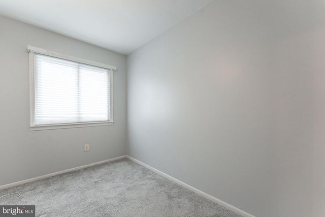 1602 MEADOWVIEW LN, Mont Clare, PA 19453