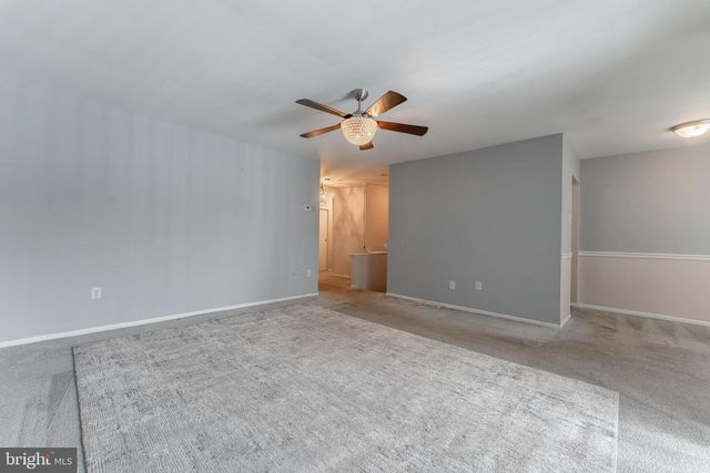 1602 MEADOWVIEW LN, Mont Clare, PA 19453