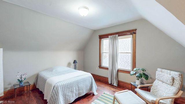 2190 Grandview Avenue, Cleveland Heights, OH 44106