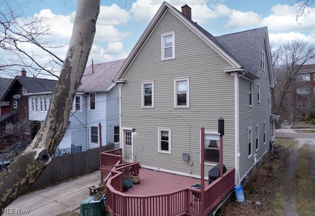 2190 Grandview Avenue, Cleveland Heights, OH 44106