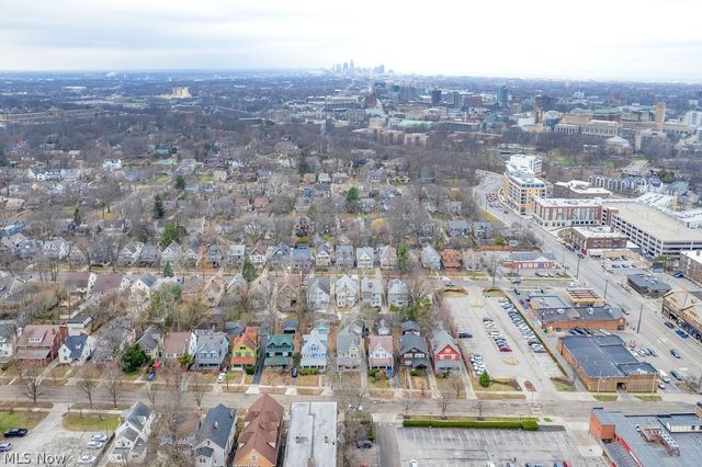 2190 Grandview Avenue, Cleveland Heights, OH 44106